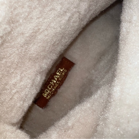 NWOB Michael Kors Brown Boots Size 7 M Signature MK Logo Leather Winter Fur Boot - Picture 10 of 11